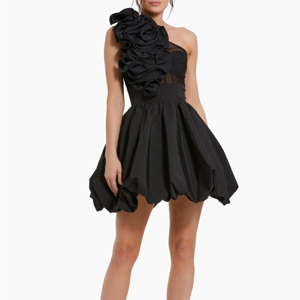 Mac Duggal Sz 10 Taffeta Ruffled Bubble Hem Black One-Shoulder Mini Dress